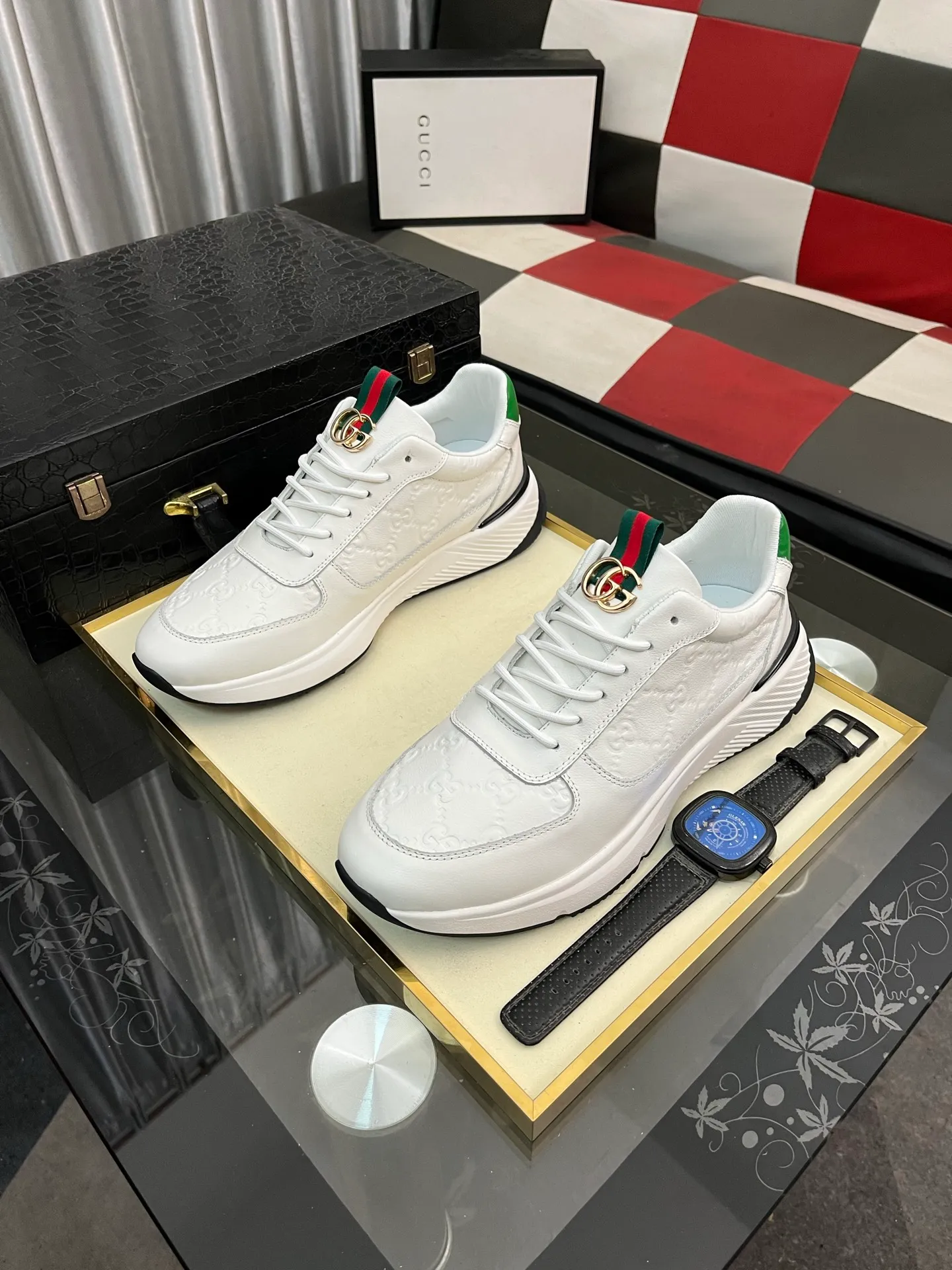 Men's shoes 💰458⌚️⌚️ (GUCCI) Gucci official website men's casual shoes synchronization style, the upper is made of cowhide with imported new brand elements Gucci, showing a good atmosphere, simple design and slip-on style, super versatile, 🐑 leather lining, air-cushion rubber outsole, size 38-442️⃣ colors available